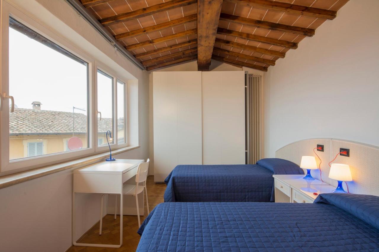 Apartamento Astonish Cathedral View Siena Exterior foto