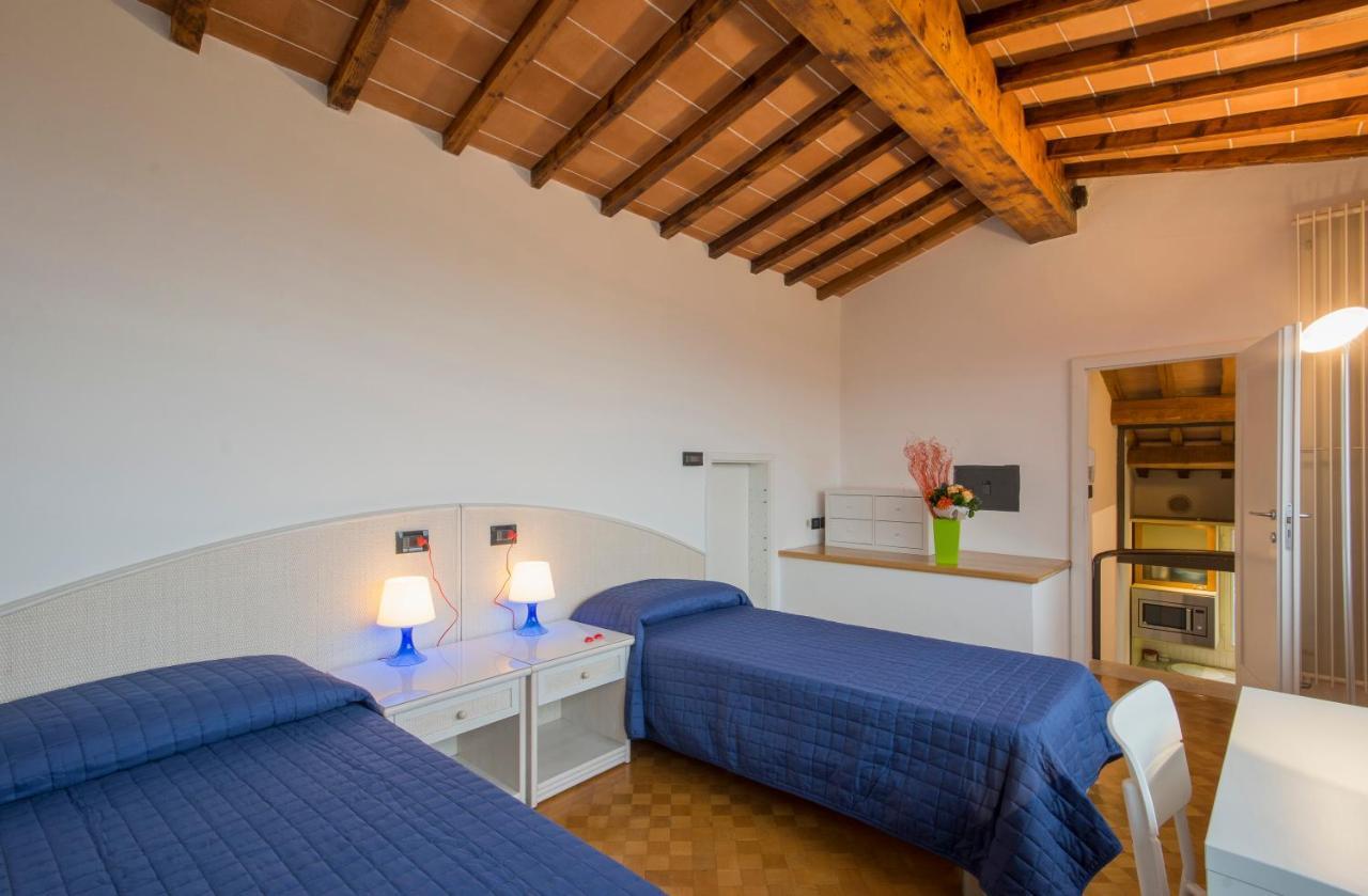 Apartamento Astonish Cathedral View Siena Exterior foto