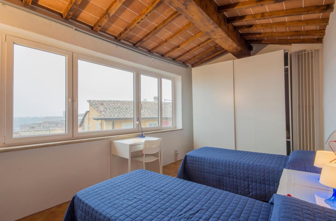 Apartamento Astonish Cathedral View Siena Exterior foto